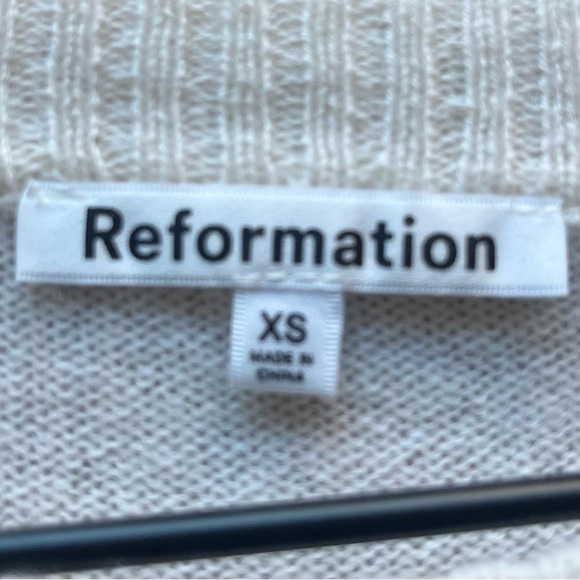 Cashmere Crew - Picture 3 of 3